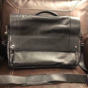 Kenneth Cole Messenger Bag